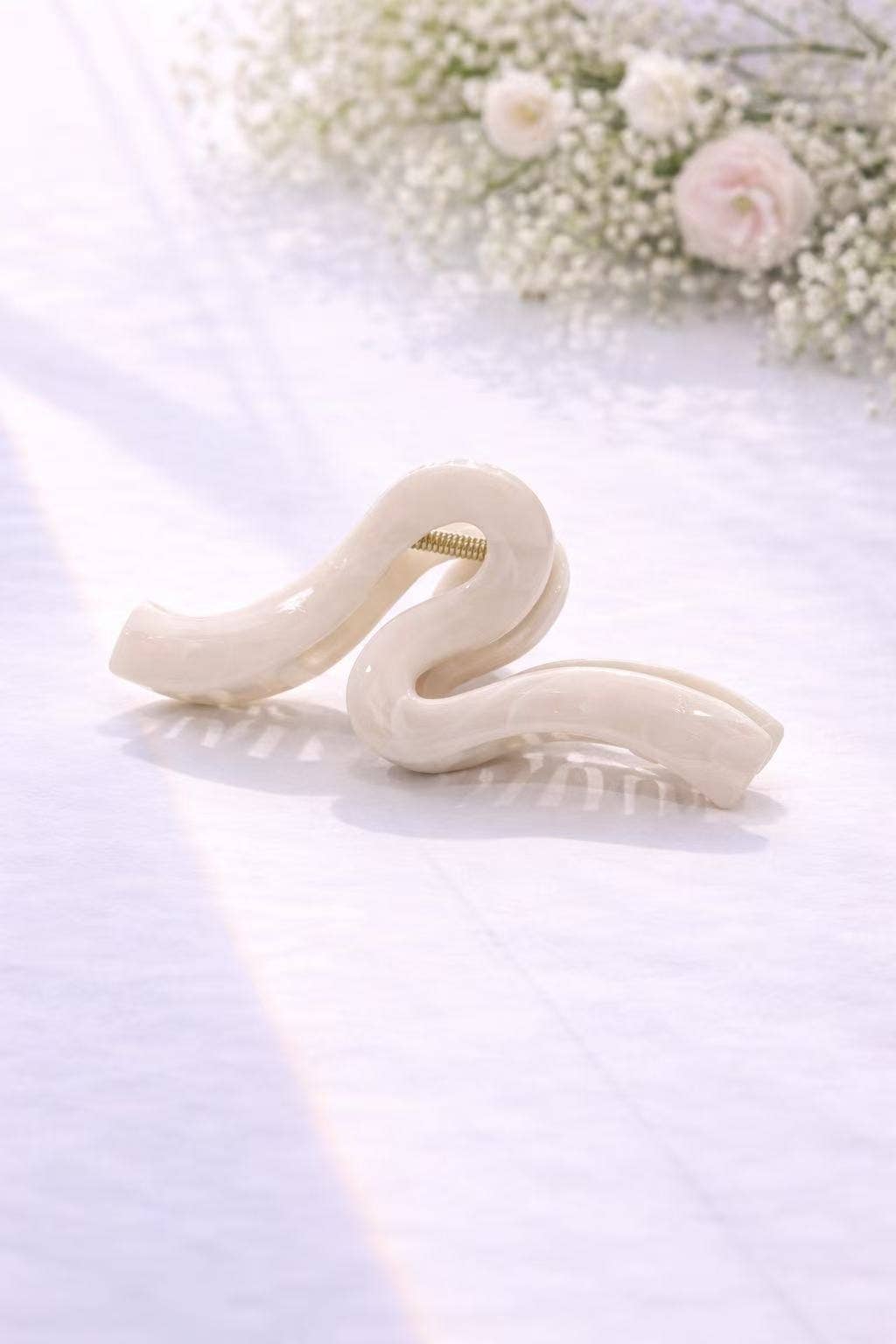 Wavy Hair Clip - creme