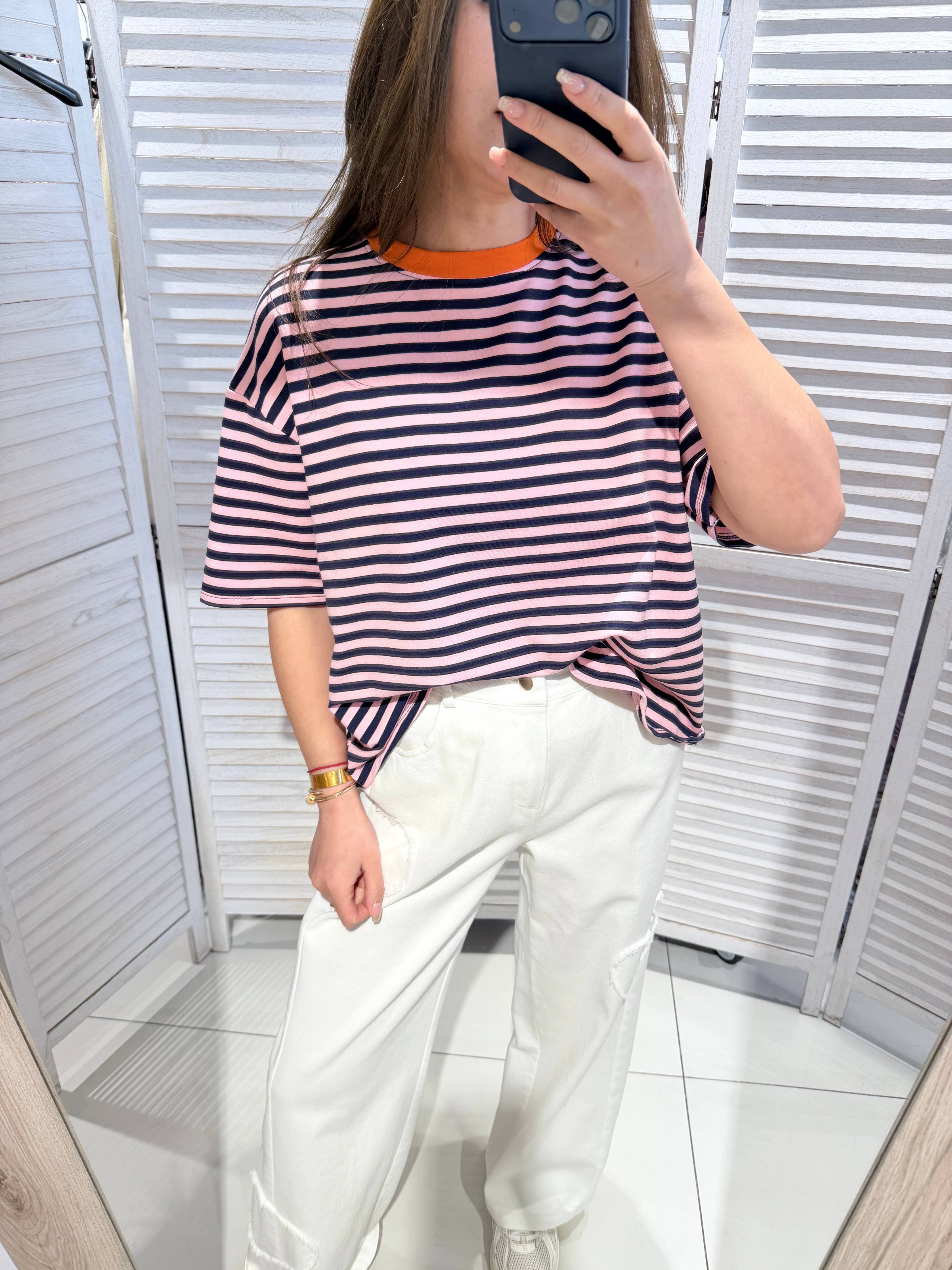 Stripe Tee in marineblau-rosa